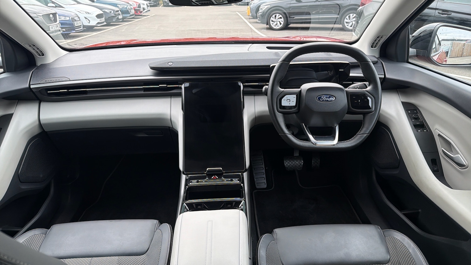 Used Ford Explorer 2024 for sale - 77610409: Photo 11