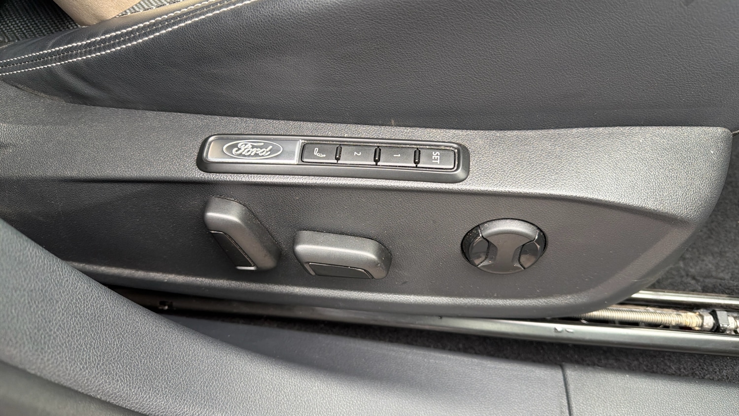 Used Ford Explorer 2024 for sale - 77610409: Photo 22