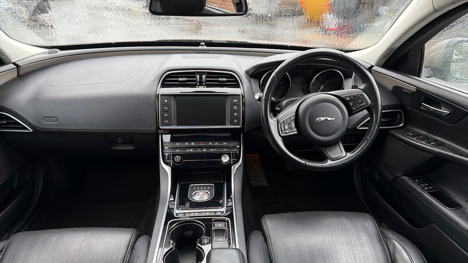 Used Jaguar XE 2017 for sale - 77721094: Photo 11