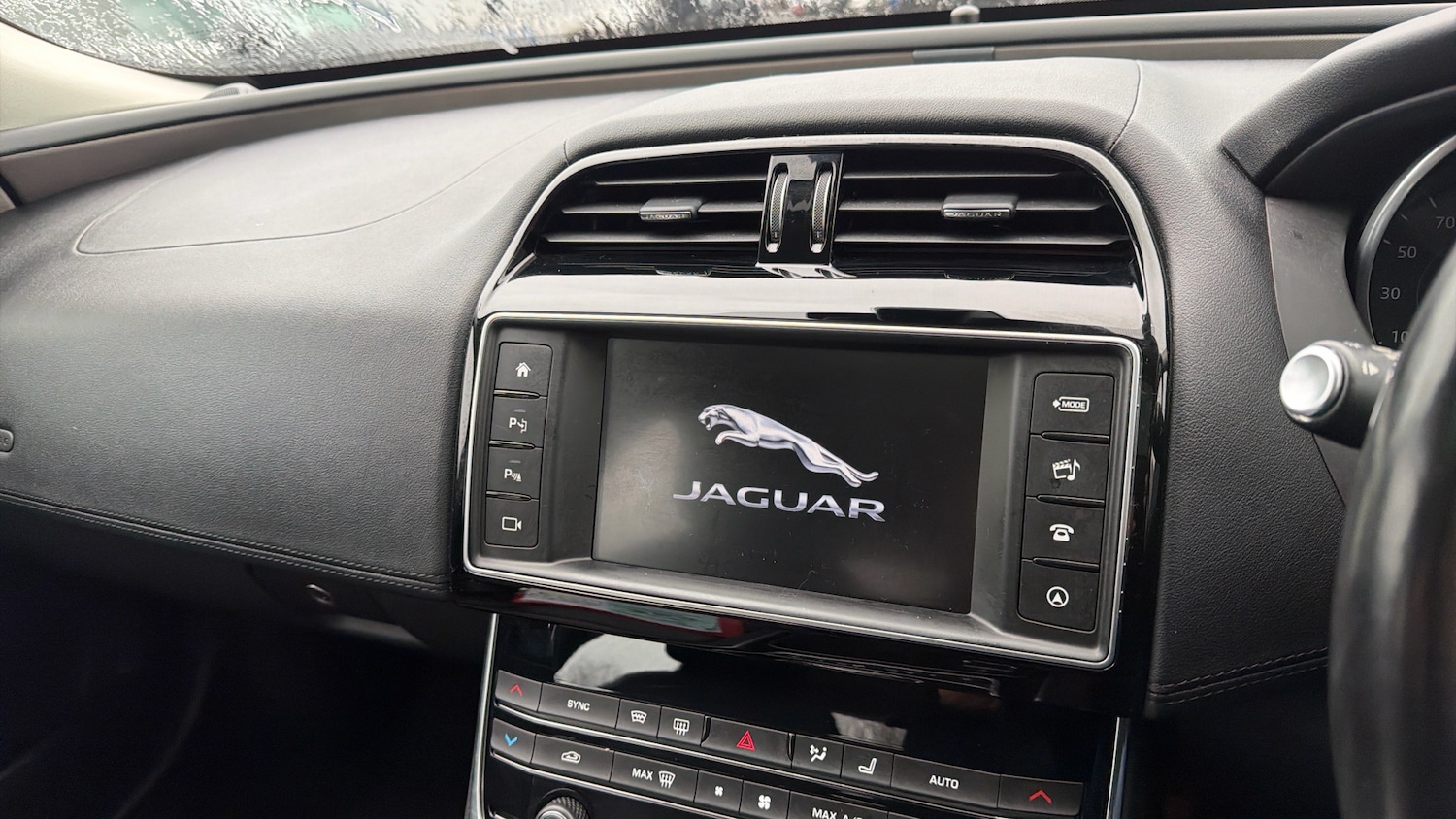 Used Jaguar XE 2017 for sale - 77721094: Photo 12