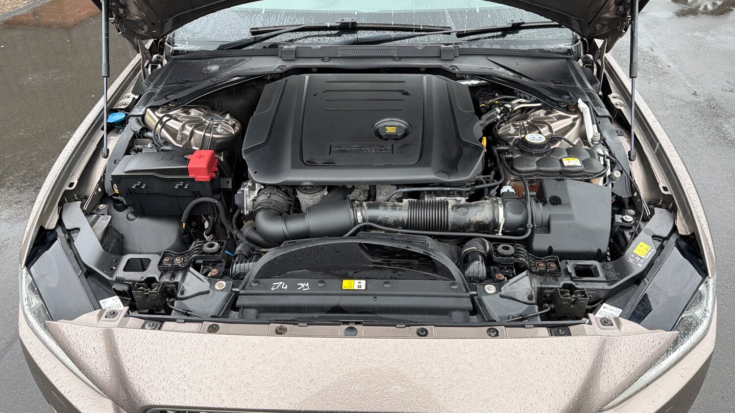 Used Jaguar XE 2017 for sale - 77721094: Photo 16