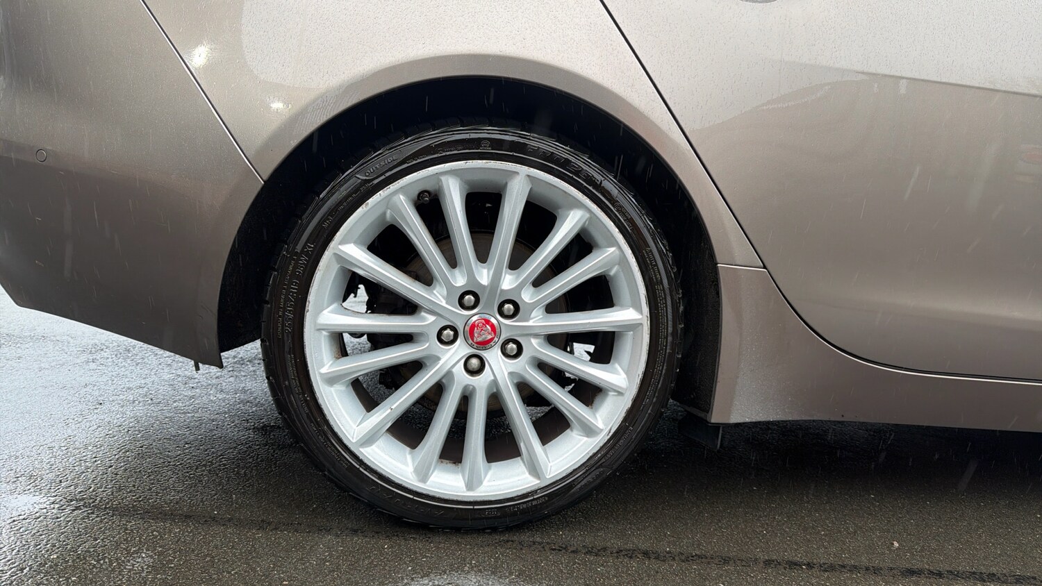 Used Jaguar XE 2017 for sale - 77721094: Photo 19