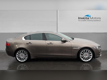Used Jaguar XE 2017 for sale - 77721094: Photo