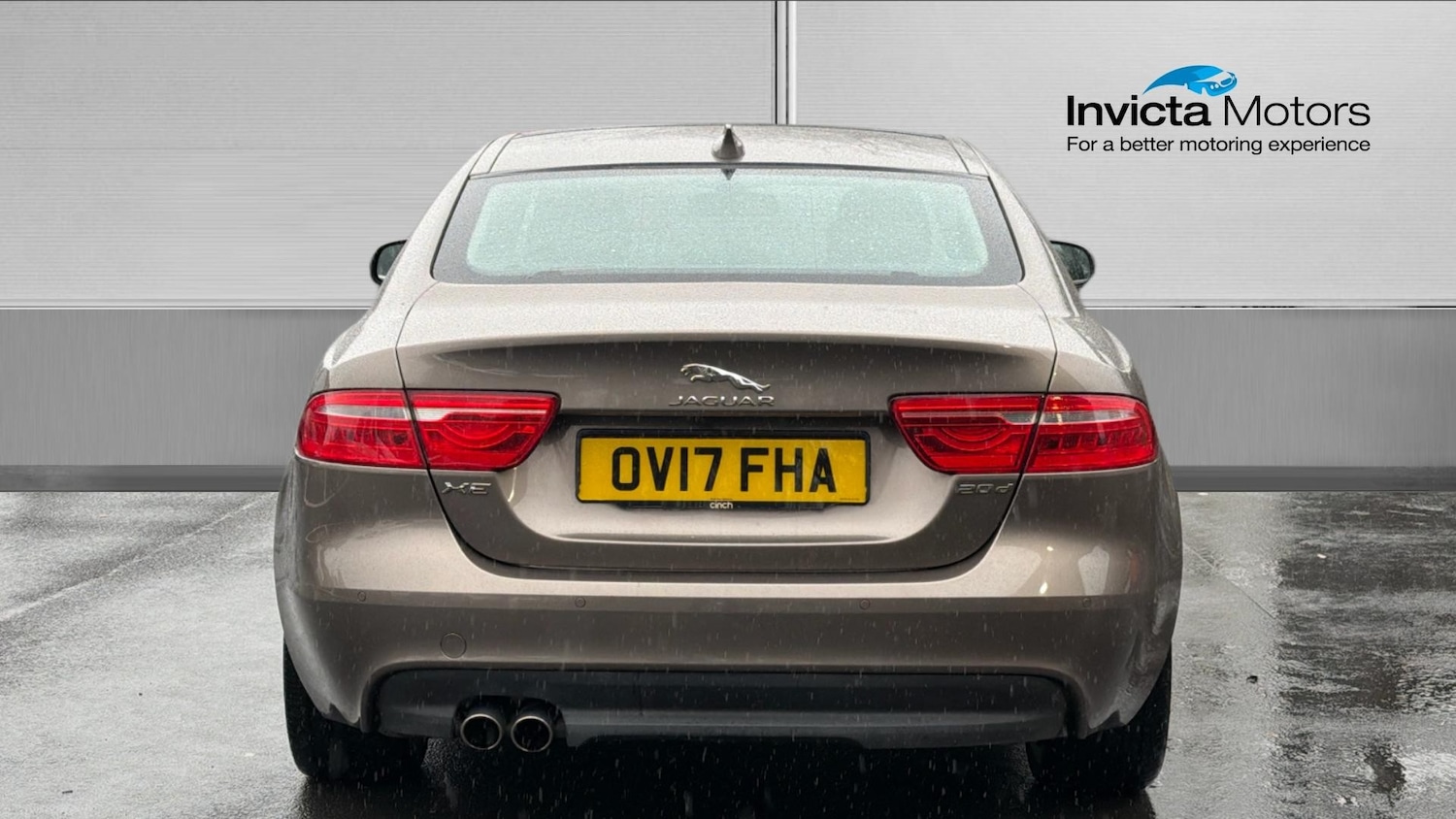 Used Jaguar XE 2017 for sale - 77721094: Photo 4