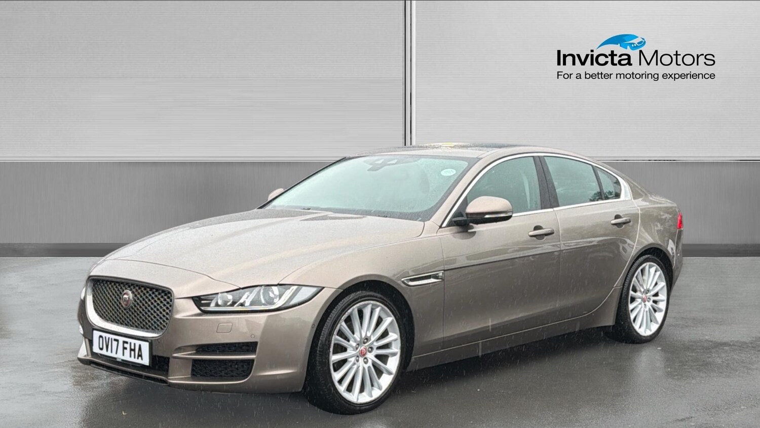 Used Jaguar XE 2017 for sale - 77721094: Photo 7