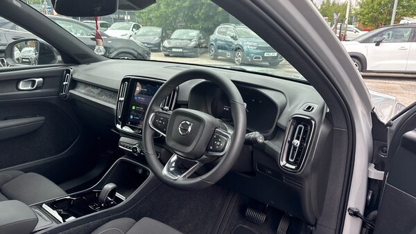 Used Volvo XC40 2022 for sale - 74651824: Photo 9