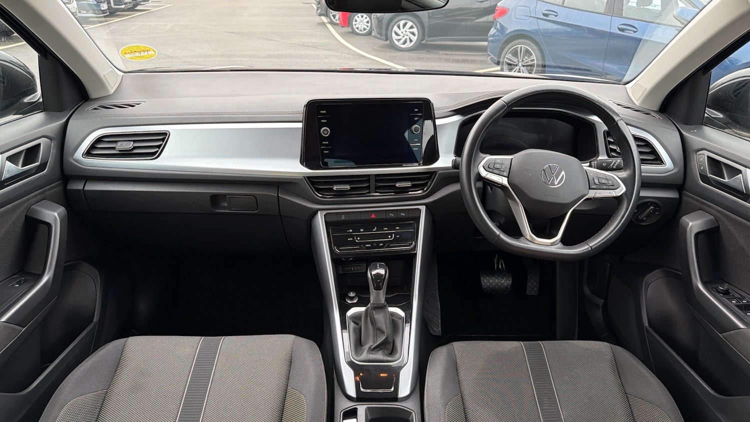 Used Volkswagen T-Roc 2022 for sale - 77118356: Photo 11