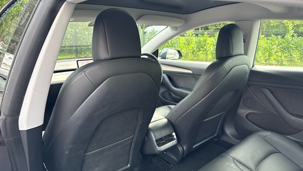 Used Tesla Model 3 2021 for sale - 76106952: Photo 14