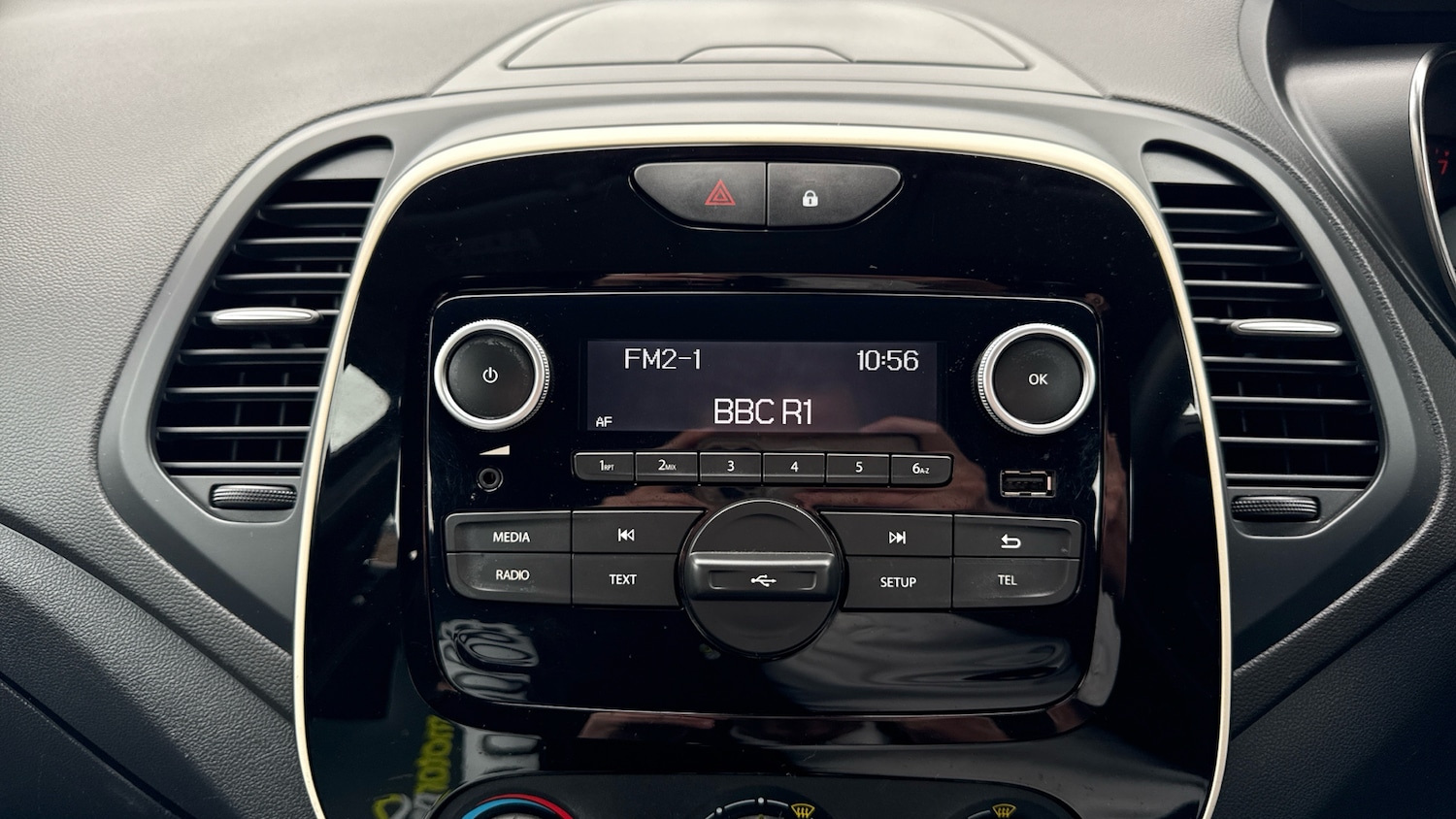 Used Renault Captur 2018 for sale - 76224885: Photo 12