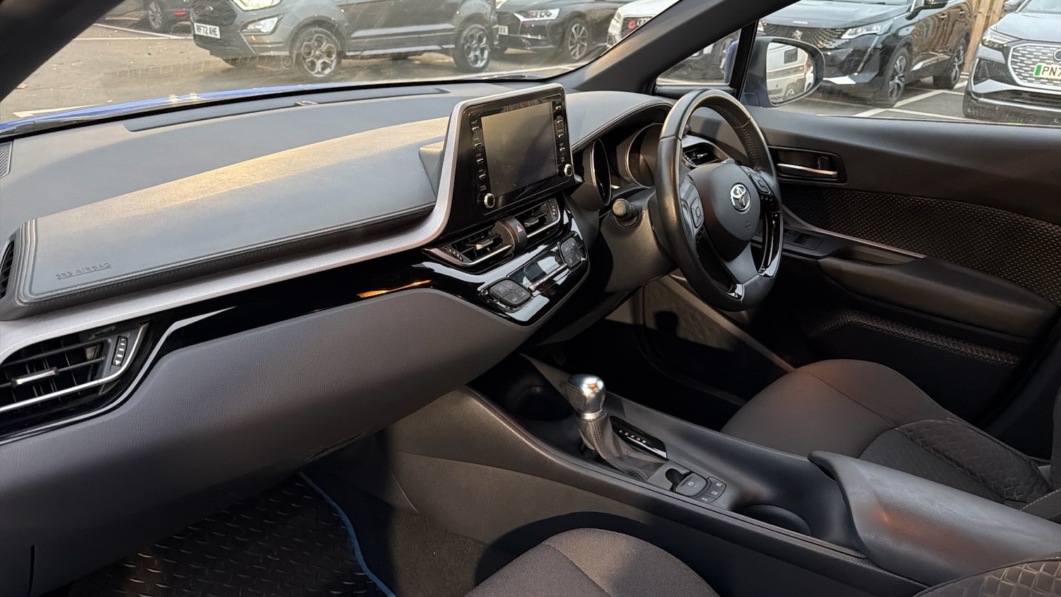 Used Toyota C-HR 2021 for sale - 77251128: Photo 10