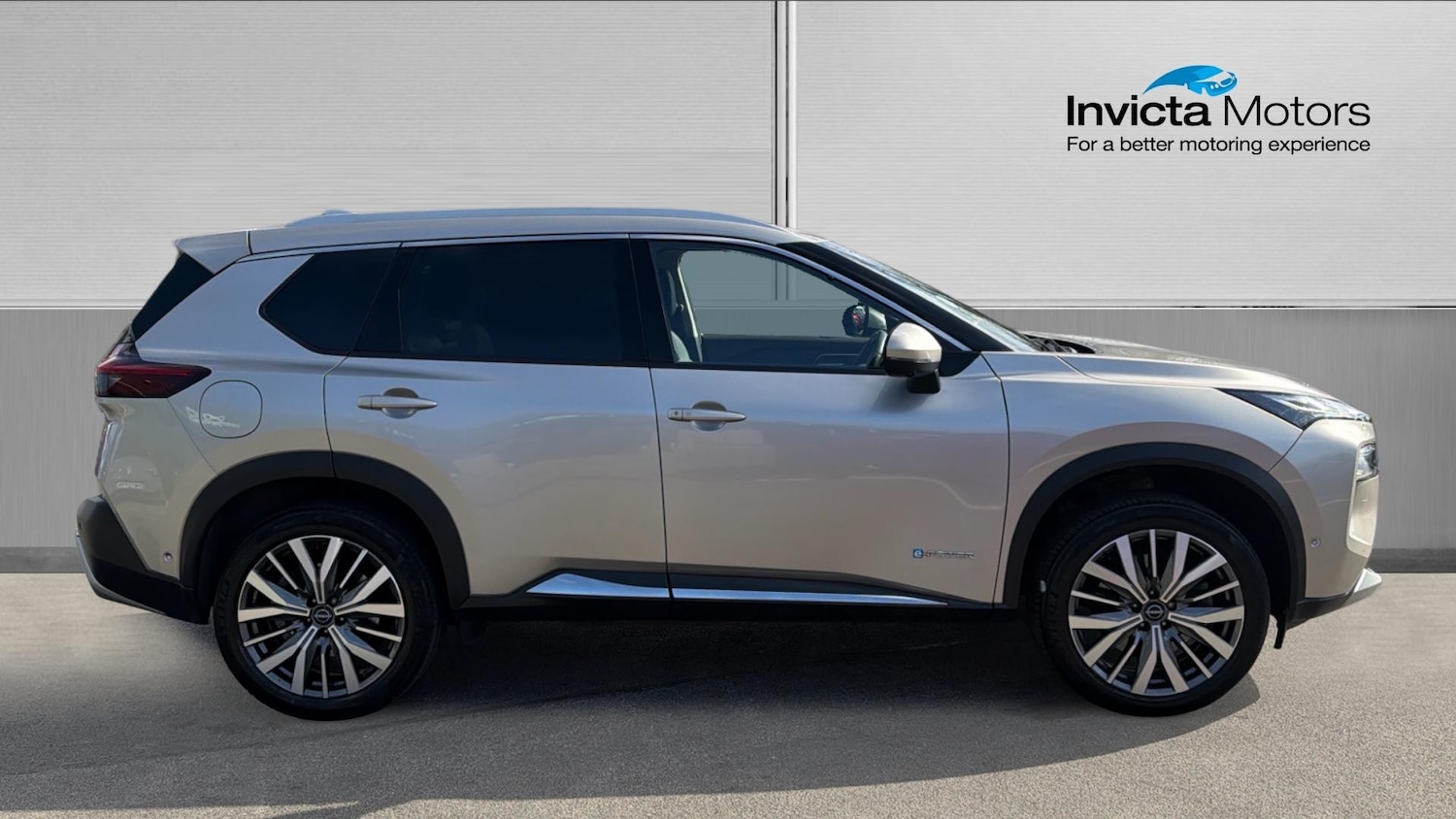 Used Nissan X-Trail 2023 for sale - 77851052: Photo 2