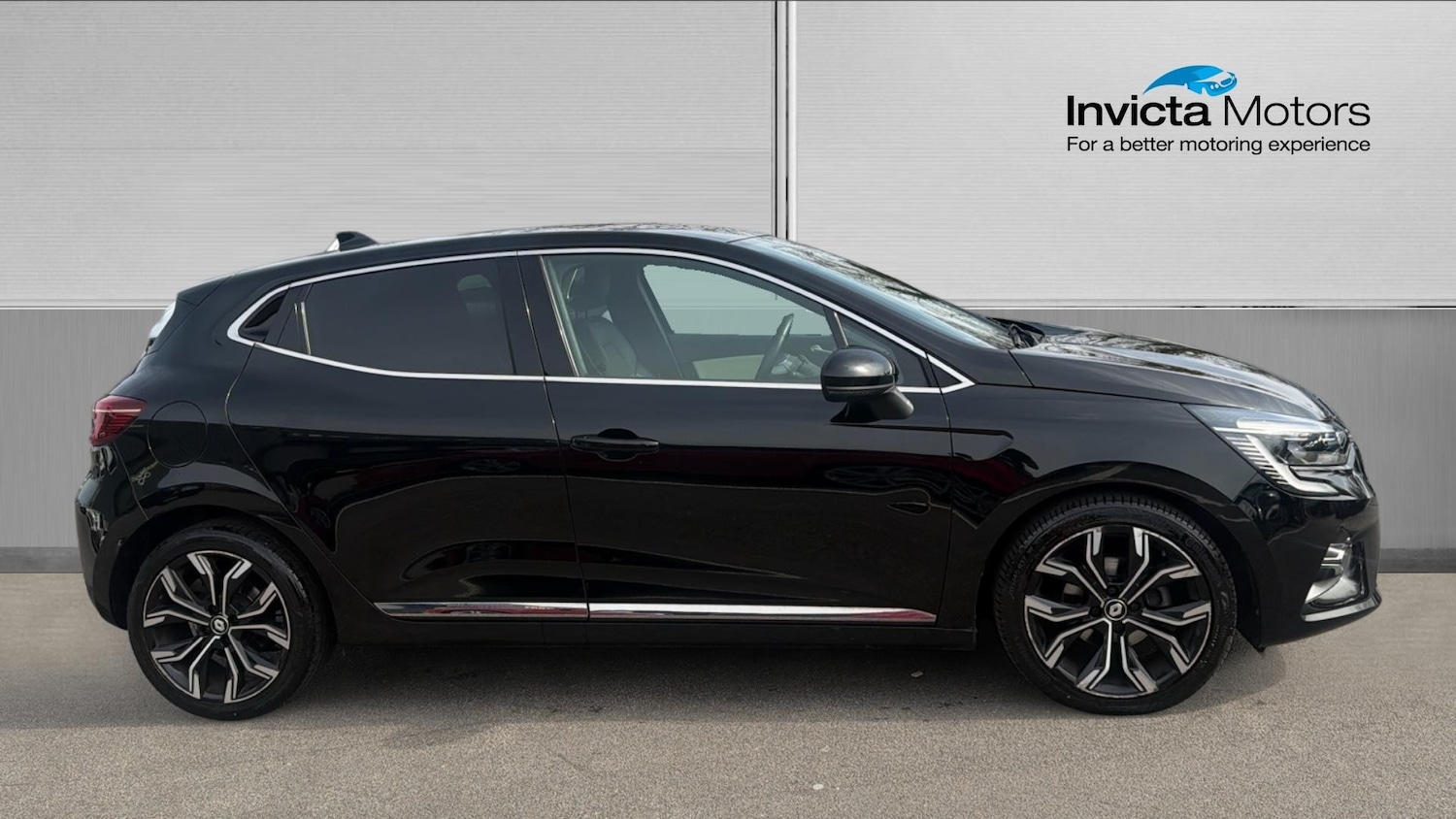 Used Renault Clio 2023 for sale - 78018208: Photo 2