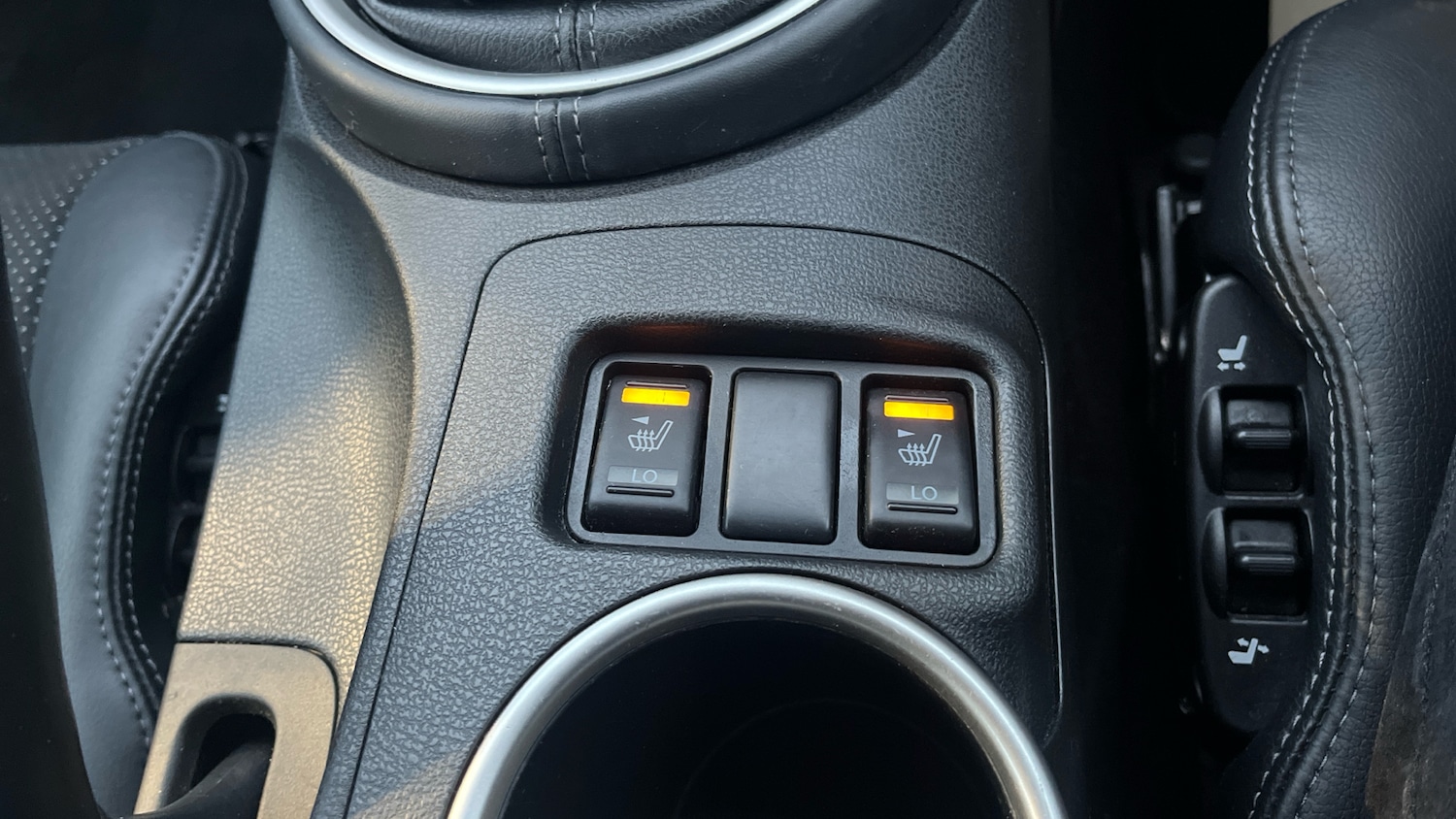 Used Nissan 370 Z 2016 for sale - 76559655: Photo 24