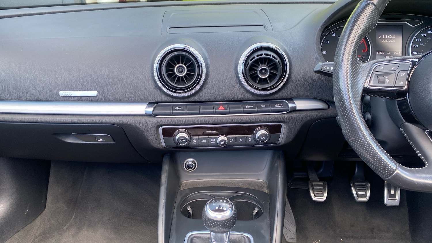 Used Audi A3 2016 for sale - 76784869: Photo 12