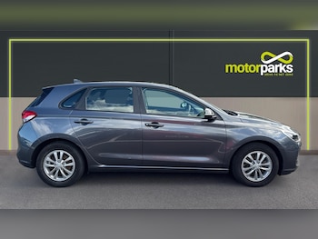 Used Hyundai i30 2017 for sale - 76030200: Photo 2