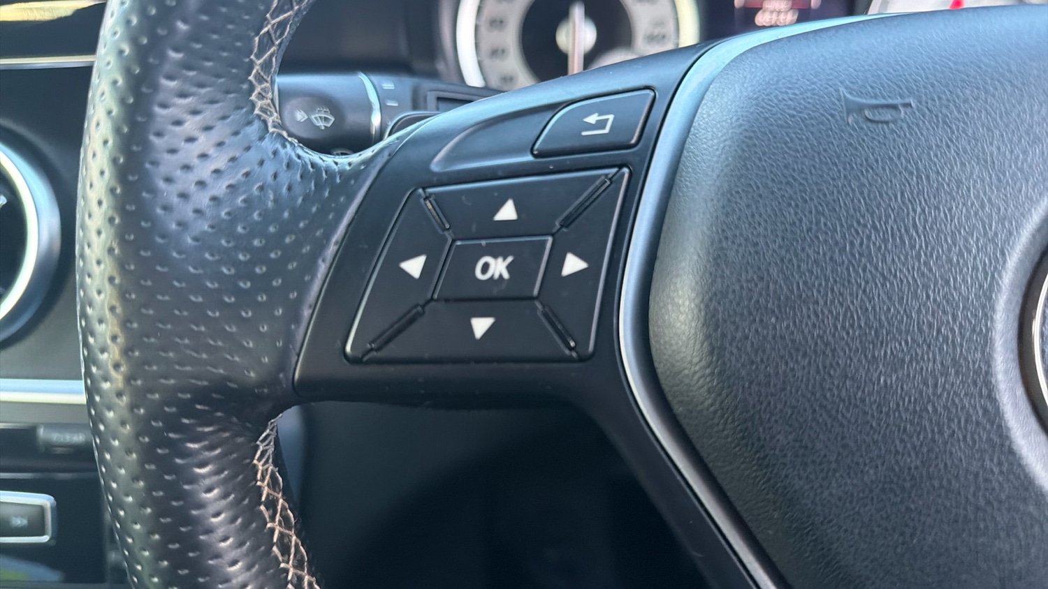 Used Mercedes-Benz A-Class 2014 for sale - 76784843: Photo 25