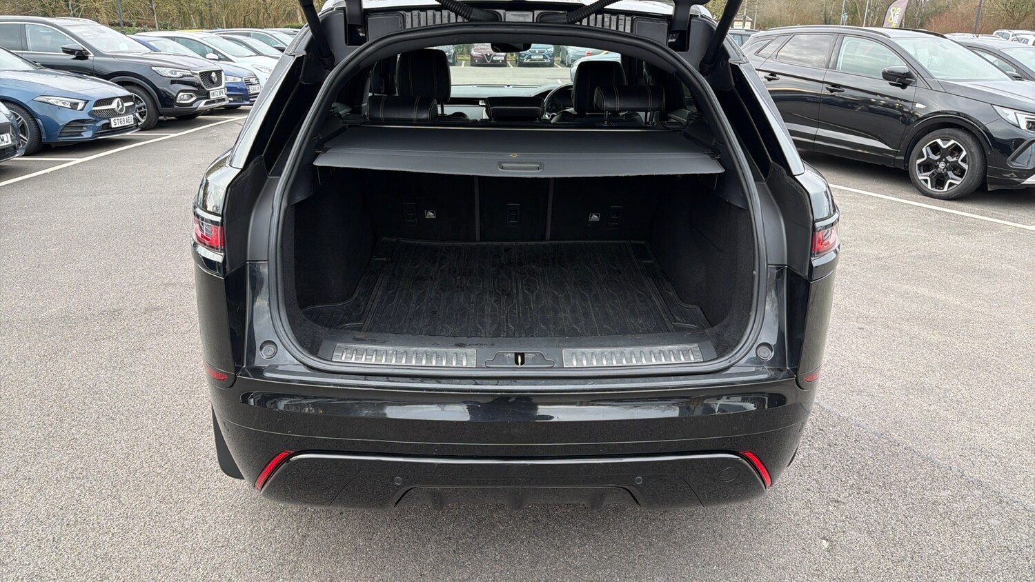 Used Land Rover Range Rover Velar 2019 for sale - 77572570: Photo 15