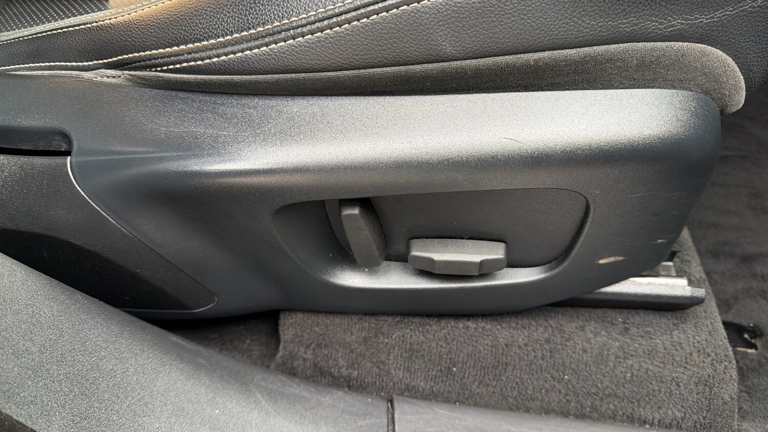 Used Land Rover Range Rover Velar 2019 for sale - 77572570: Photo 24