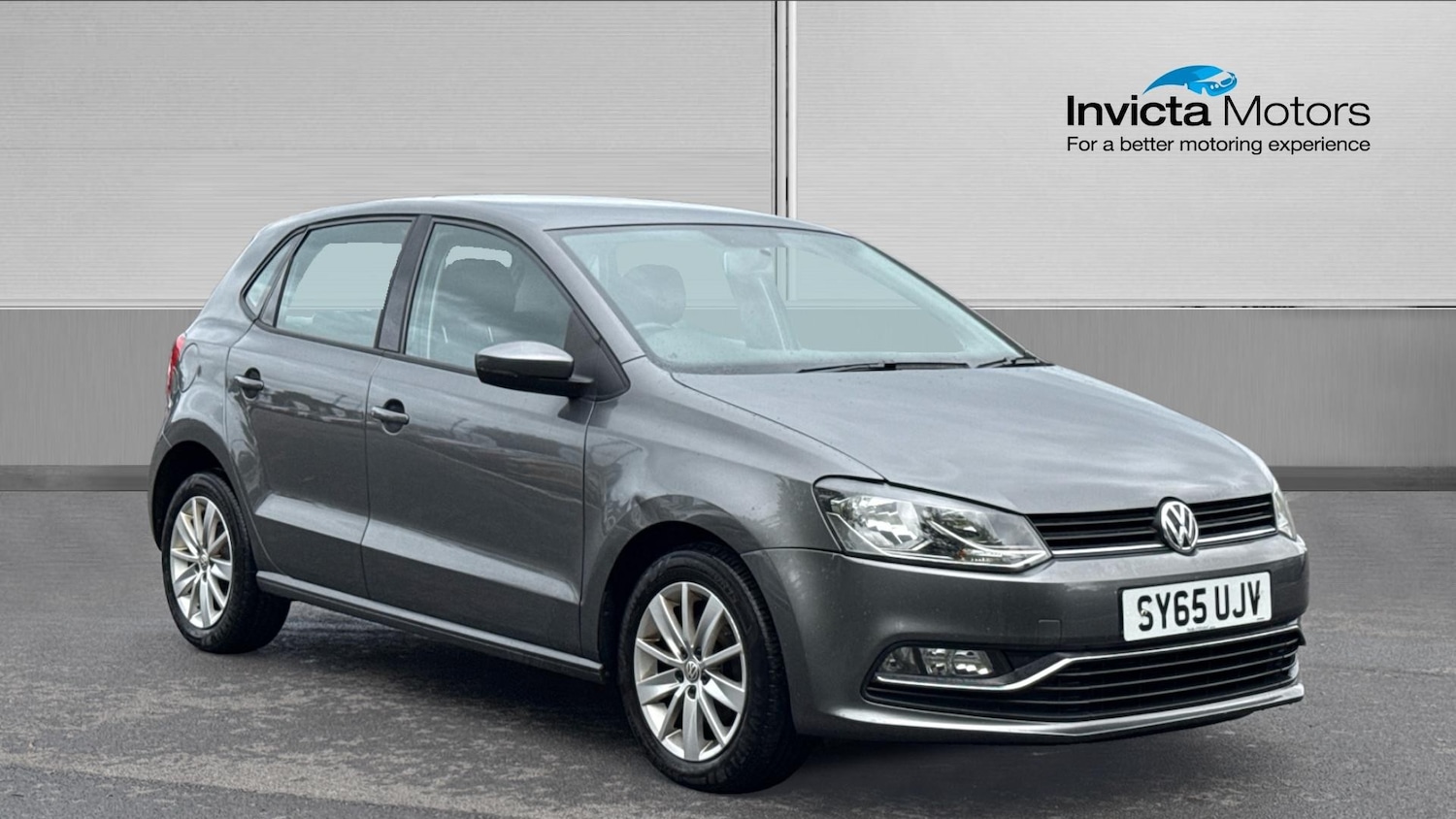 Used Volkswagen Polo 2015 for sale - 76211667: Photo 1