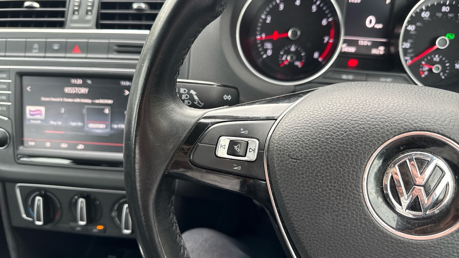 Used Volkswagen Polo 2015 for sale - 76211667: Photo 22