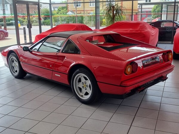 Used Ferrari 328 1986 for sale - 72449657: Photo 7