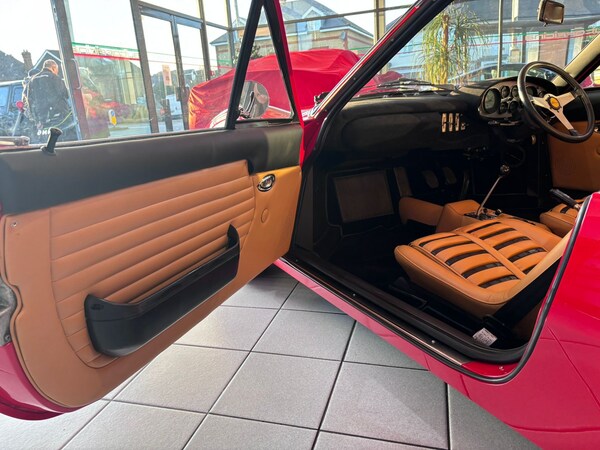 Used Ferrari Dino 246 GTS 1974 for sale - 73042447: Photo 13
