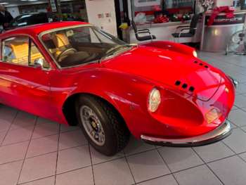 Used Ferrari Dino 246 GTS 1974 for sale - 73042447: Photo