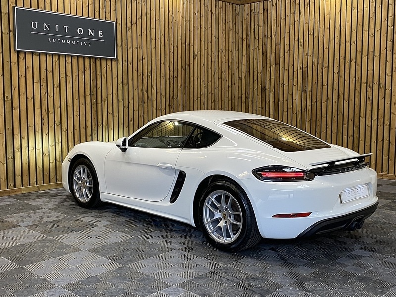 Used Porsche 718 Cayman 2019 for sale - 76253245: Photo 17