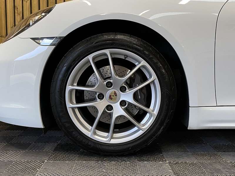 Used Porsche 718 Cayman 2019 for sale - 76253245: Photo 35