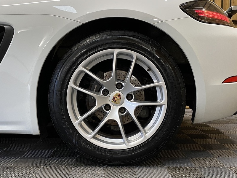 Used Porsche 718 Cayman 2019 for sale - 76253245: Photo 36