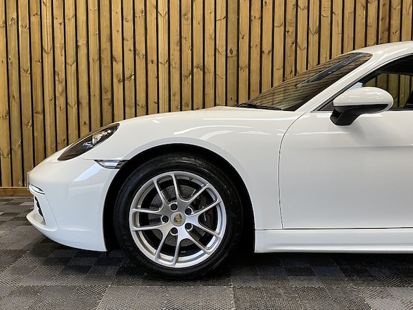 Used Porsche 718 Cayman 2019 for sale - 76253245: Photo 44