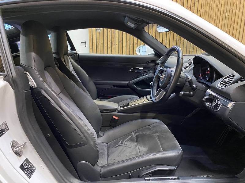 Used Porsche 718 Cayman 2019 for sale - 76253245: Photo 50