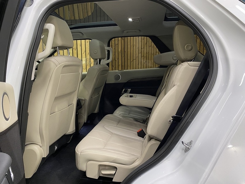 Used Land Rover Discovery 2017 for sale - 77494363: Photo 11