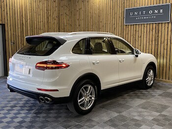 Used Porsche Cayenne 2016 for sale - 75849868: Photo