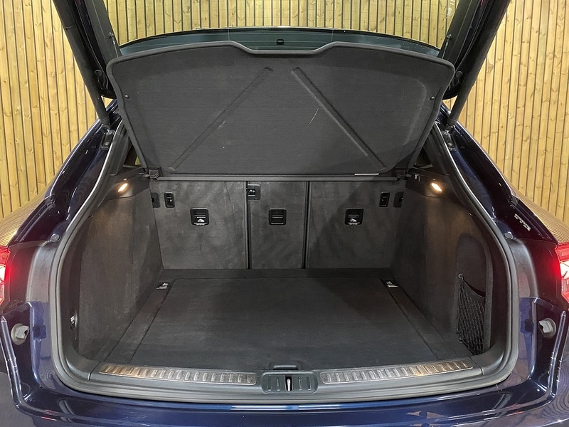 Used Porsche Macan 2021 for sale - 76510390: Photo 34