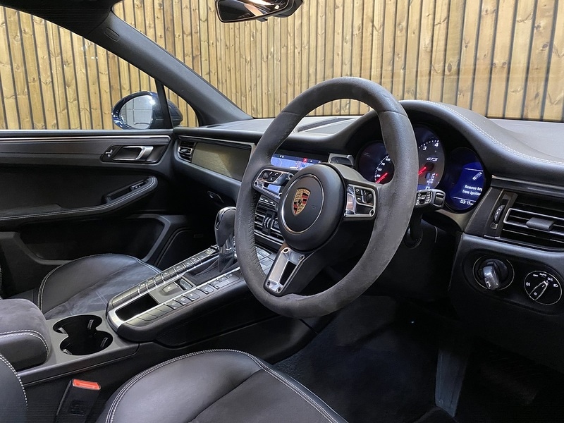 Used Porsche Macan 2021 for sale - 76510390: Photo 43