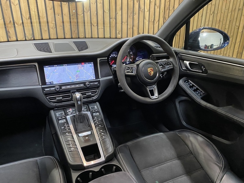 Used Porsche Macan 2021 for sale - 76510390: Photo 63
