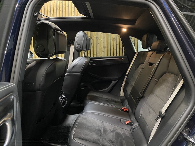 Used Porsche Macan 2021 for sale - 76510390: Photo 67