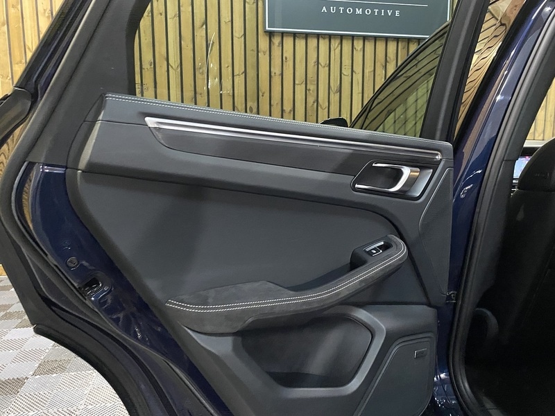 Used Porsche Macan 2021 for sale - 76510390: Photo 72