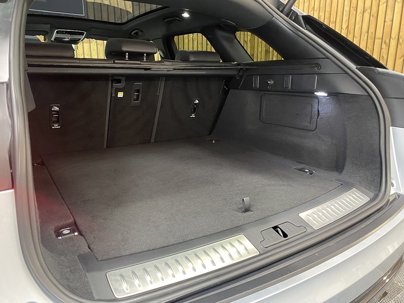 Used Land Rover Range Rover Velar 2023 for sale - 77979811: Photo 18