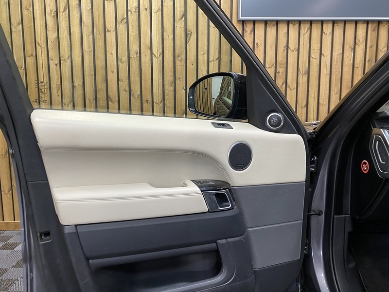 Used Land Rover Range Rover Sport 2014 for sale - 78060793: Photo 46