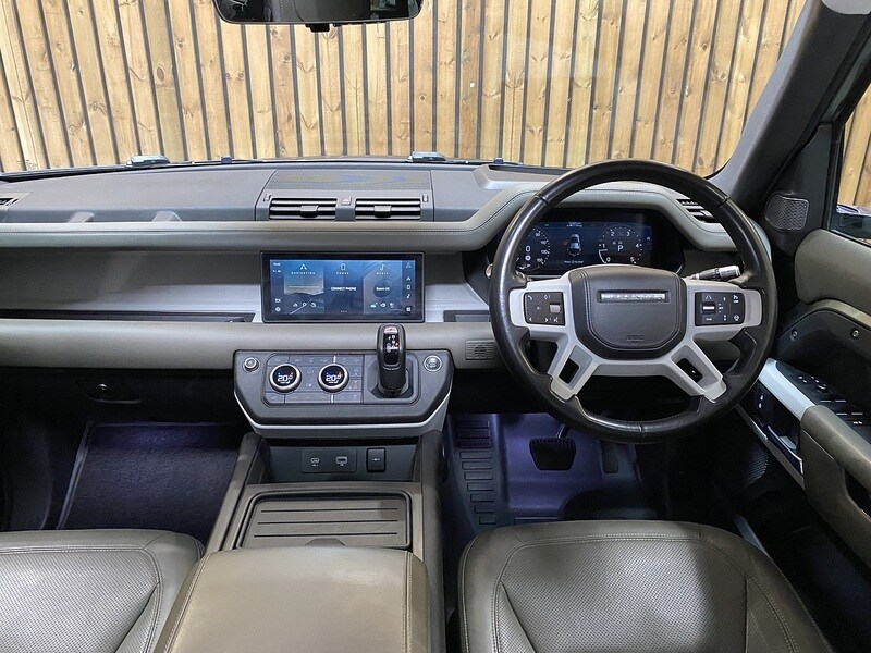 Used Land Rover Defender 110 2020 for sale - 75833084: Photo 31