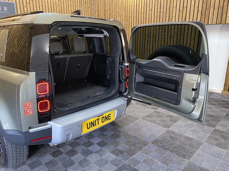 Used Land Rover Defender 110 2020 for sale - 75833084: Photo 35