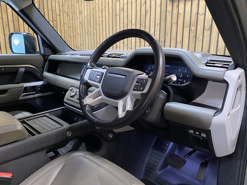 Used Land Rover Defender 110 2020 for sale - 75833084: Photo 47