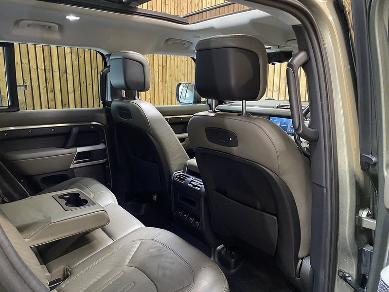 Used Land Rover Defender 110 2020 for sale - 75833084: Photo 56