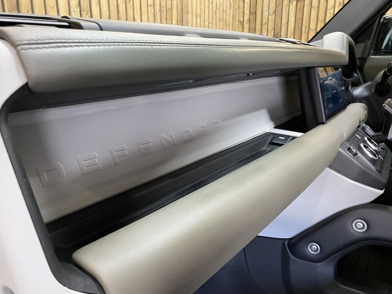 Used Land Rover Defender 110 2020 for sale - 75833084: Photo 64