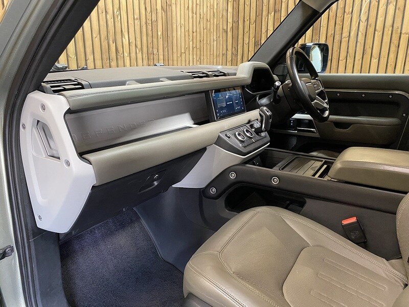 Used Land Rover Defender 110 2020 for sale - 75833084: Photo 70