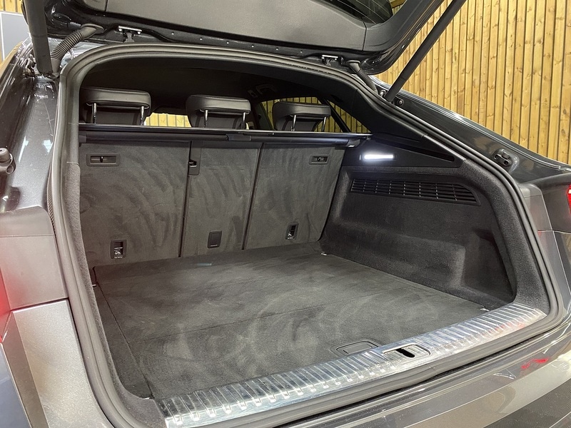 Used Audi Q8 2020 for sale - 77465304: Photo 15