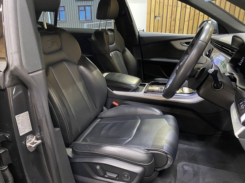 Used Audi Q8 2020 for sale - 77465304: Photo 37