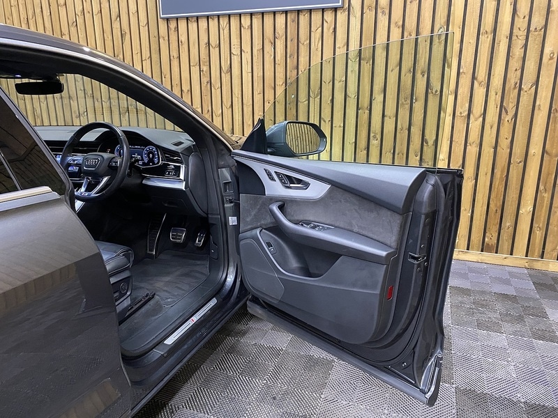 Used Audi Q8 2020 for sale - 77465304: Photo 46